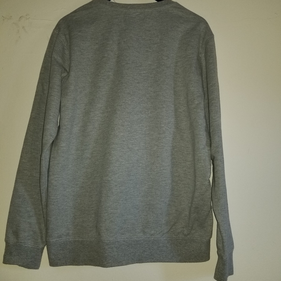 Sweetshirt - Picture 2 of 7